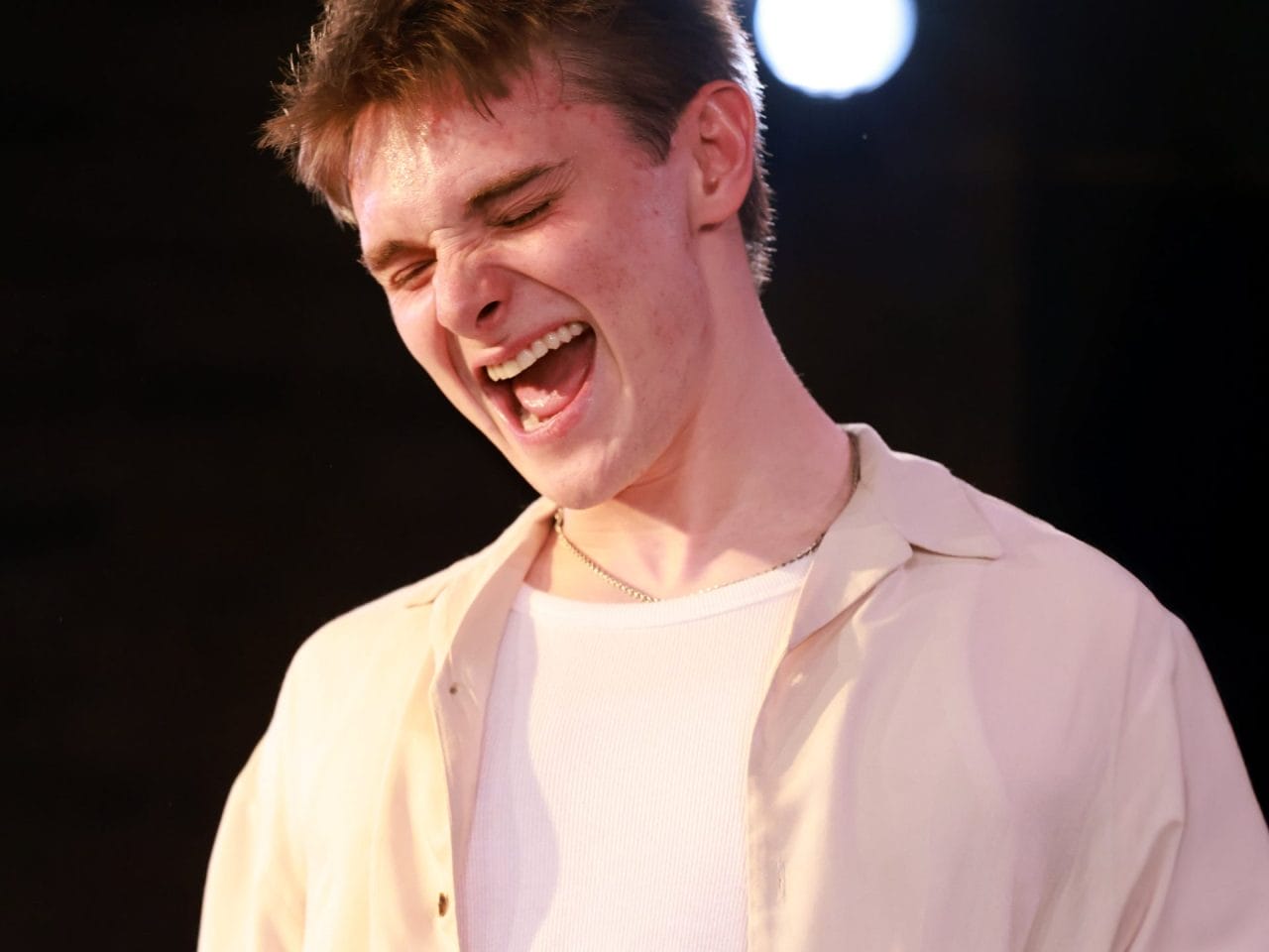 (c) Simon Annand