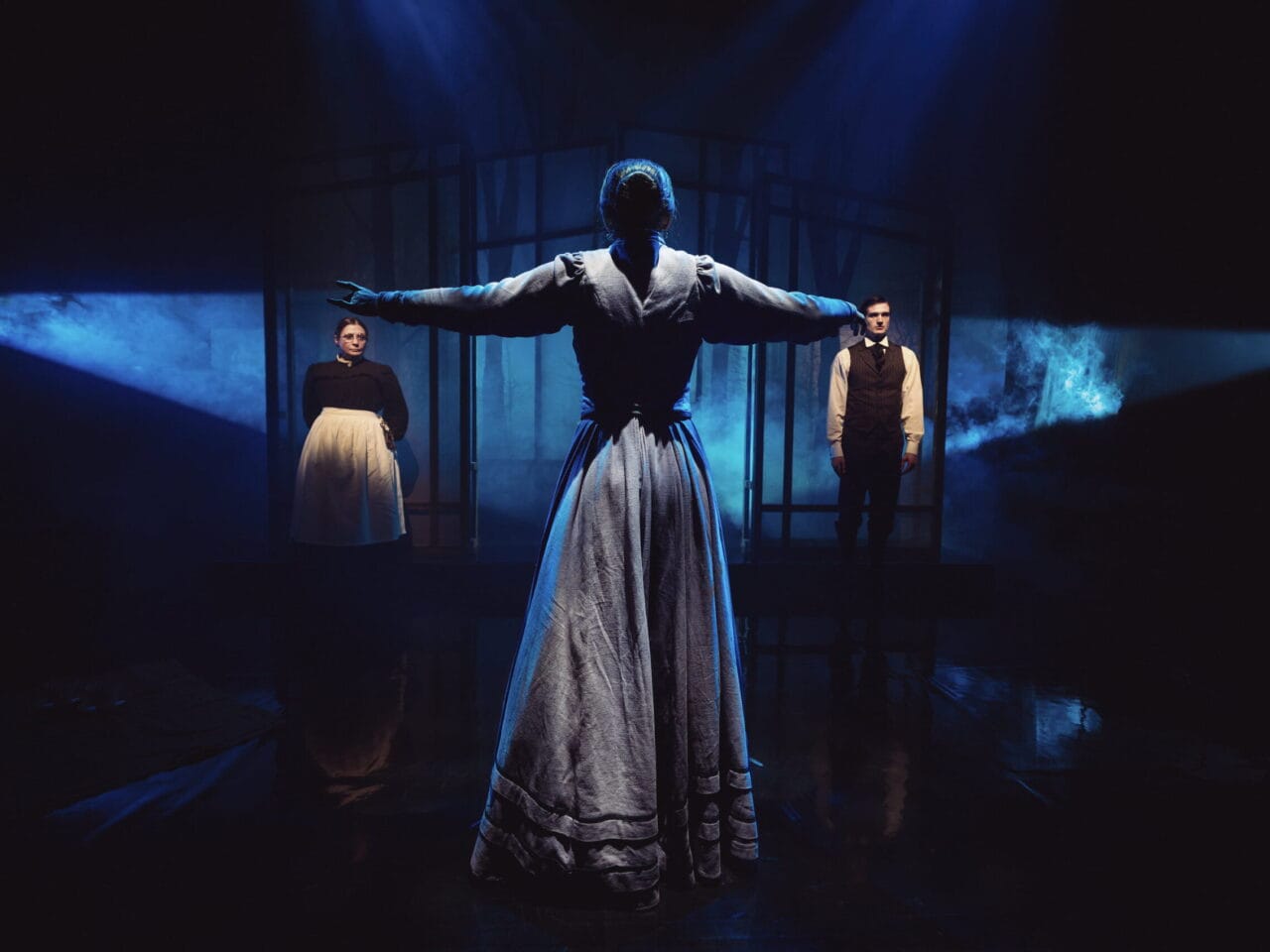 Katy Slater, Amy Tara and Toby Beynon (c) Alex Brenner